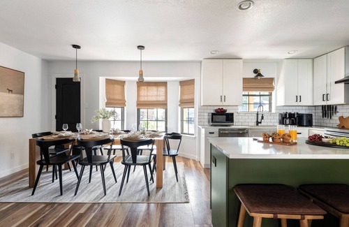North Richland Hills House | IG-Worthy TX Oasis: Gated Pool + Fire Pit + Putt Putt + Game Room