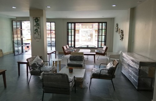 Downtown Hat Yai Apartment | iHome is located​ in​ quiet​ atmosphere, 12 bedrooms with 12 private bathrooms