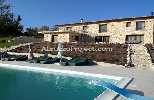 Gessopalena House | Il Casale Salcim - Luxury Villa with private swimming pool, views and terraces