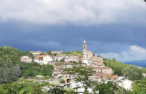 Montabone Bed & Breakfast | Il Giardino di Mai Exclusive B&b