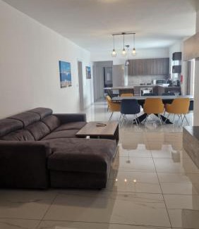 Marsaskala House | Il-Girna- Large 3 bedroom Maisonette