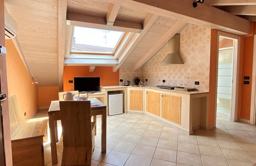 Castelletto di Momo Apartment | "Il Guscio" - Independent apartment