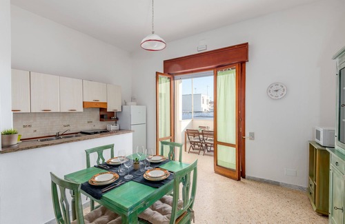San Foca House | Il Marinaio - Apartment with sea view rooftop a few meters from the beach