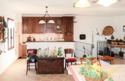 Conio House | "Il Nido di Piera" comfortable rustic style holiday home