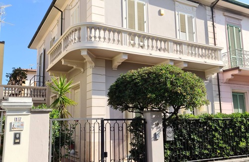 Viareggio House | Il Paese dei Campanelli, a chill-out corner in the heart of Versilia