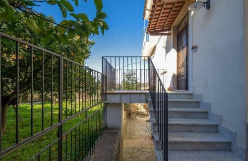 Ceraso Apartment | Il Vicolo - Bilocale in centro a Ceraso con cucina e patio, fino a 3 persone