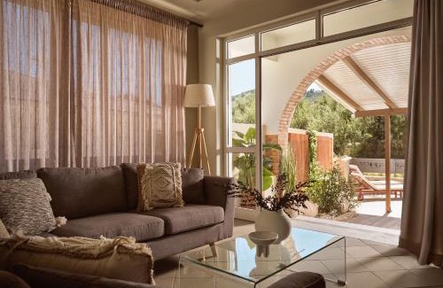 Argassi Apartment | Ilision Aqua - Exclusive Private Pool Suites