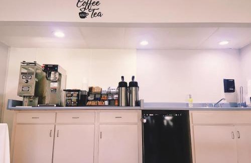 Rantoul Hotel | Illini Inn & Suites