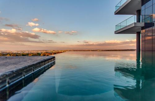 Greater Johannesburg Metropolitan Area Apartment | Illovo Central 1104