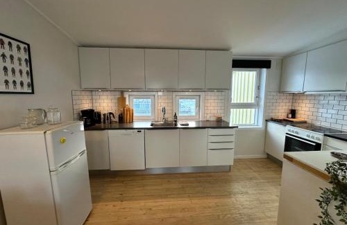 Ilulissat House | Illu Rental - Sea & City view Guesthouse