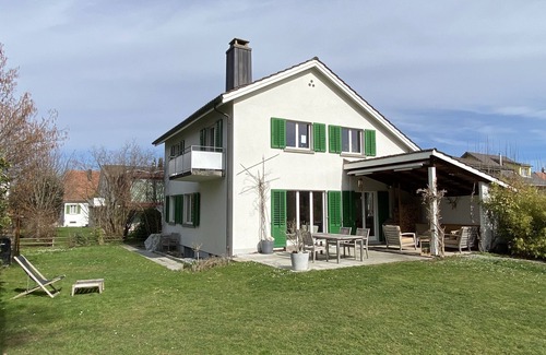 Horgen District House | Im Seehaldenquartier von Thalwil Untervermieten wir Unser Möbliertes Haus