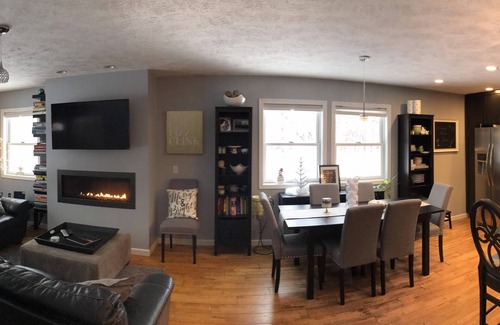 Empire House | Immaculate home, perfect for 1 or 2 couples, close to Sleeping Bear Dunes.
