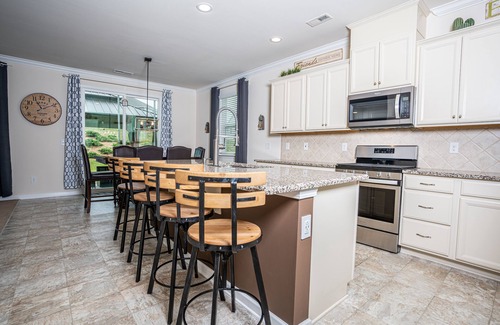 Bowling Green House | Immaculate home very spacious beautiful neighborhood.