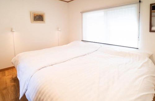 Towada House | Immaculate Private Family Cottage with Hot Spring