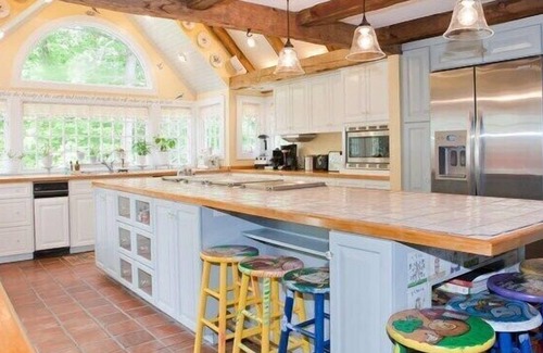 Southbridge House | Impressive Unique Waterfront Pool Resort Country Estate