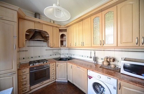 Shevchenkivs'kyi District Apartment | 🌏💛💙🇺🇦 in Шевченківський район