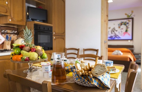 Ascoli Piceno Apartment | In bed in Art 1 - Comfort and beauty