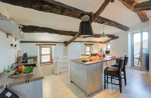 Clavesana Apartment | In Bocca Al Lupo Flat 3, Clavesana, Italy