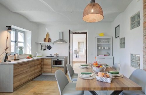 Clavesana Apartment | In Bocca Al Lupo Flat 2, Clavesana, Italy