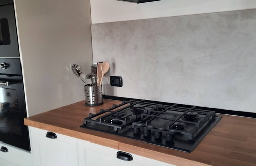 Sesto Calende Apartment | In pieno centro con grande cucina con tutti i confort e 2 camere da letto