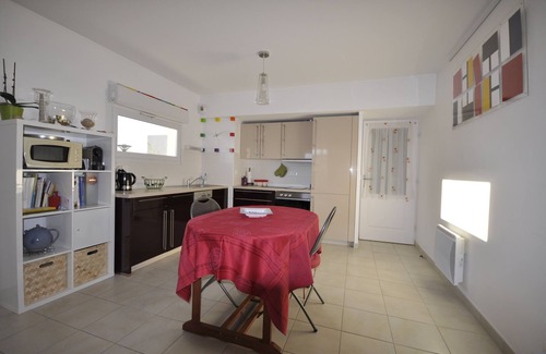 Sete Apartment | In Sète district VILLEROY Seaside 100 m beach Lido T2 54 m² air-conditioned