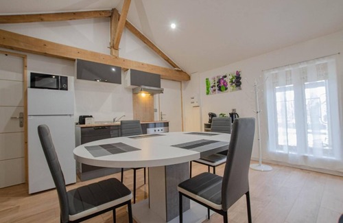 Joncreuil Apartment | In the countryside between Lac du Der and the lakes and forests of the Orient, Le martin pecheur