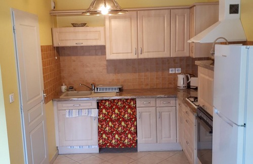 Vals-les-Bains Apartment | In the heart of vals T2 apartment in a recent and quiet residence.