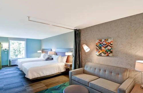 Terrace Park Hotel | In the Heart of Tampa: Short Drive from Tampa International Airport!