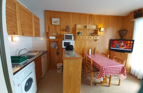 La Joue du Loup Apartment | In the sun at the foot of the slopes!