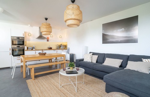 Porto da Cruz House | In the village, between the sea and the mountains - Madeira Surf Camp IV