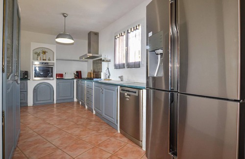 Bastelicaccia Apartment | In this vacation apartment with a magnificent sea panorama, the vacation becomes a pleasure.