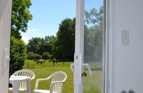 Saint-Quentin-en-Tourmont Cottage | In tune with nature: Stay in our CLASSIC Cottage