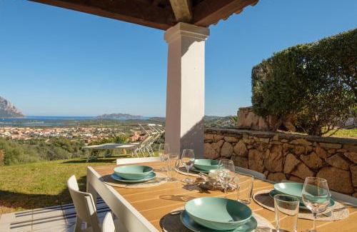 Porto San Paolo House | [Incantevole Villetta]con Giardino e Vista mare