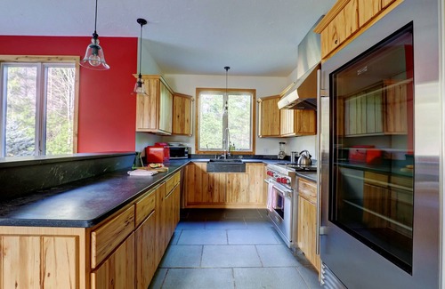 Chichester House | Incredible Lake House with Stunning Mountain Views (swimming lake)