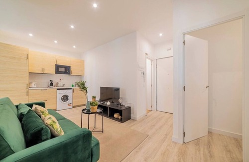 Palos de la Frontera Apartment | Incredible triple apartment in Atocha, 1A