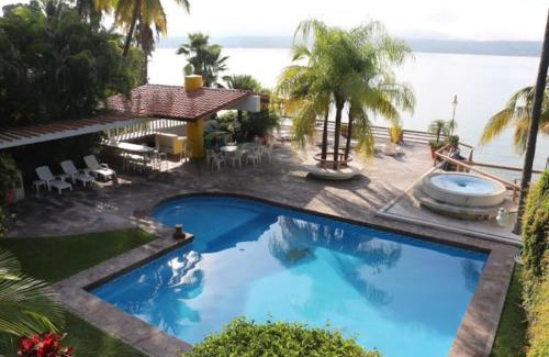 Tequesquitengo Villa | Incredibly Beautiful Big Villa For Up To 30 Guests