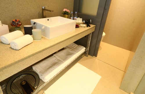 Eastern Kowloon Hotel | IND Hotel