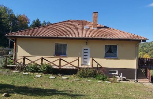 Matraszentlaszlo House | Indawood
