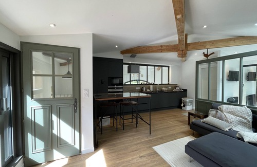 Andrezieux-Boutheon Apartment | INDEPENDENCE TRANQUILLITY ideal for business trips romantic getaways