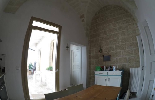 Vernole House | independent apartment