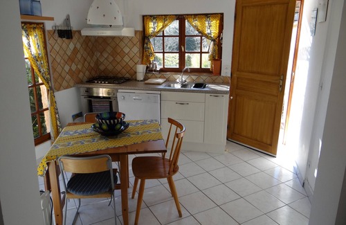 Besse-sur-Issole Cottage | independent cottage in the heart of Provence