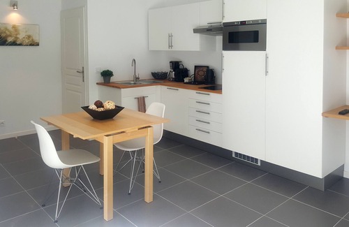 Saint-Gely-du-Fesc Apartment | Independent studio of architect between Mediterranean and Cévennes