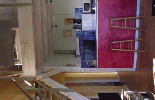 Vingrau Apartment | Independent Garden Apartment, Pool