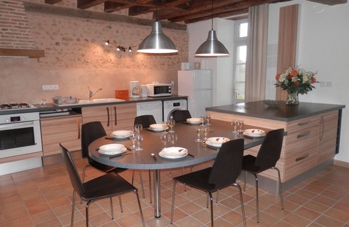 Persac Cottage | Independent, spacious cottage for a peaceful stay-Montmorillon-Futuroscope-Swimming pool