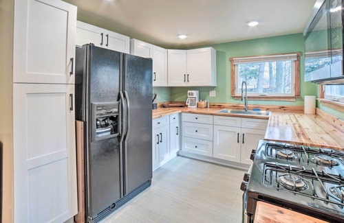 Valparaiso Cottage | Indiana Vacation Rental Near Lake Michigan