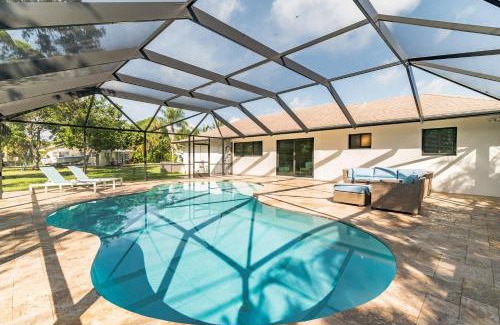 Jupiter House | Indies Pool Paradise