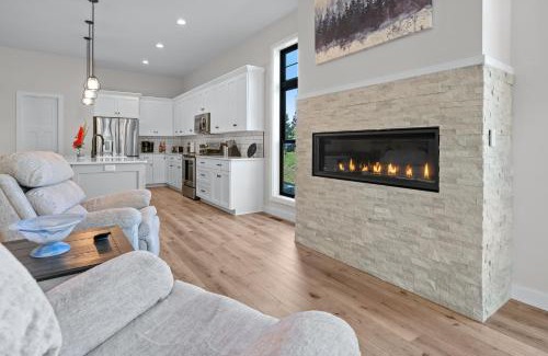 Egg Harbor House | Indigo Meadow at the Ridge by Simple Life Rentals