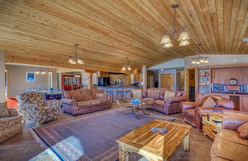 Del Norte House | Indoor heated pool, hot tub, sauna with mountain views, wildlife and solitude.