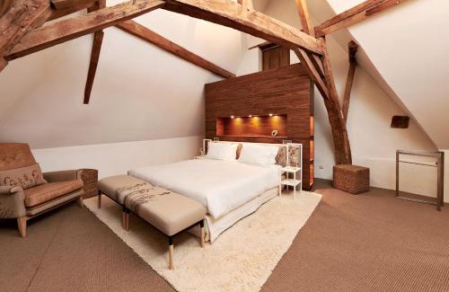 Loupoigne Bed & Breakfast | Indrani Lodge