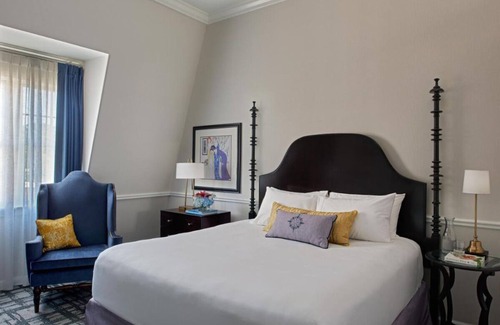 Historic Hill Hotel | Indulge in Home-Like Comfort, Near Newport Mansions, Indoor Swimming Pool